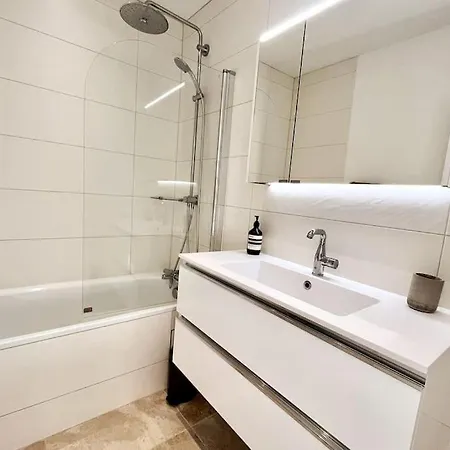 Bright & Cosy Appart, Balcony Apartamento Boulogne-Billancourt